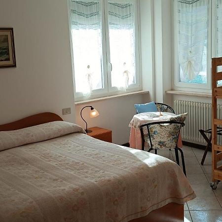 B&B Home Sweet Home Диано Марина Екстериор снимка