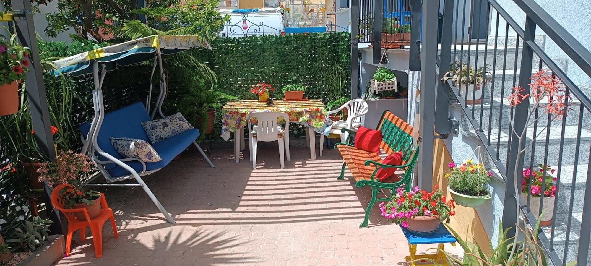 B&B Home Sweet Home Диано Марина Екстериор снимка