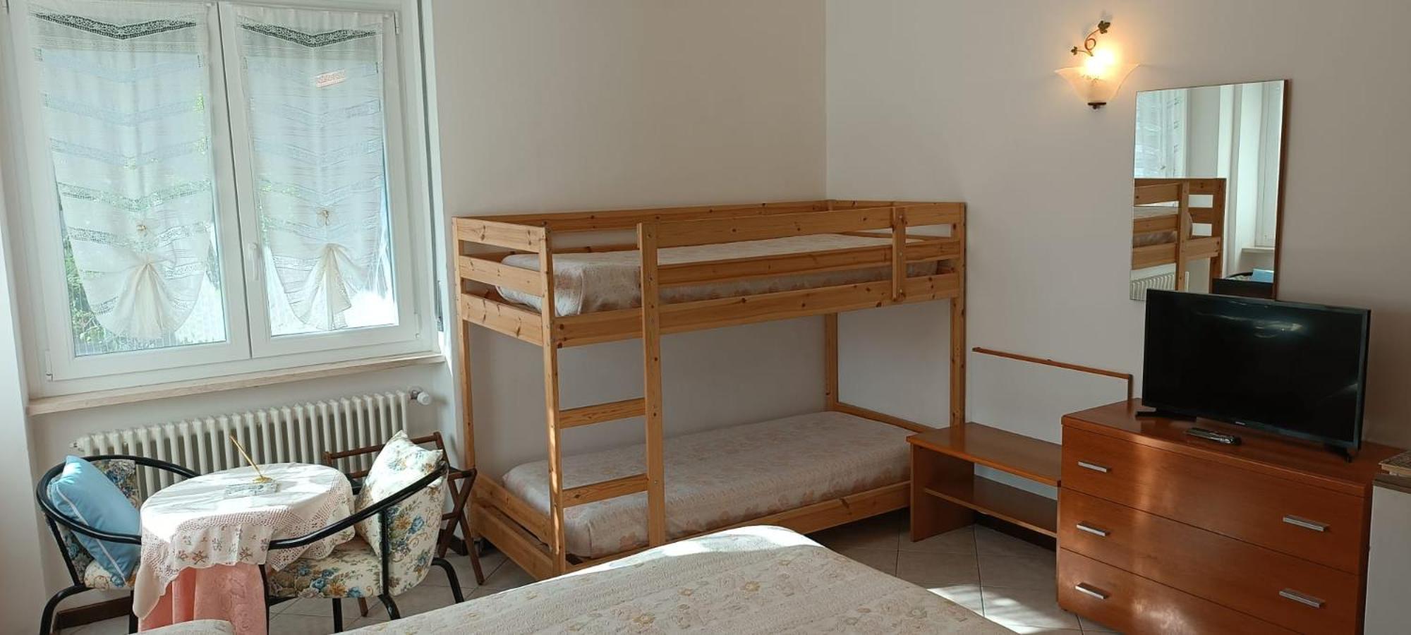 B&B Home Sweet Home Диано Марина Екстериор снимка