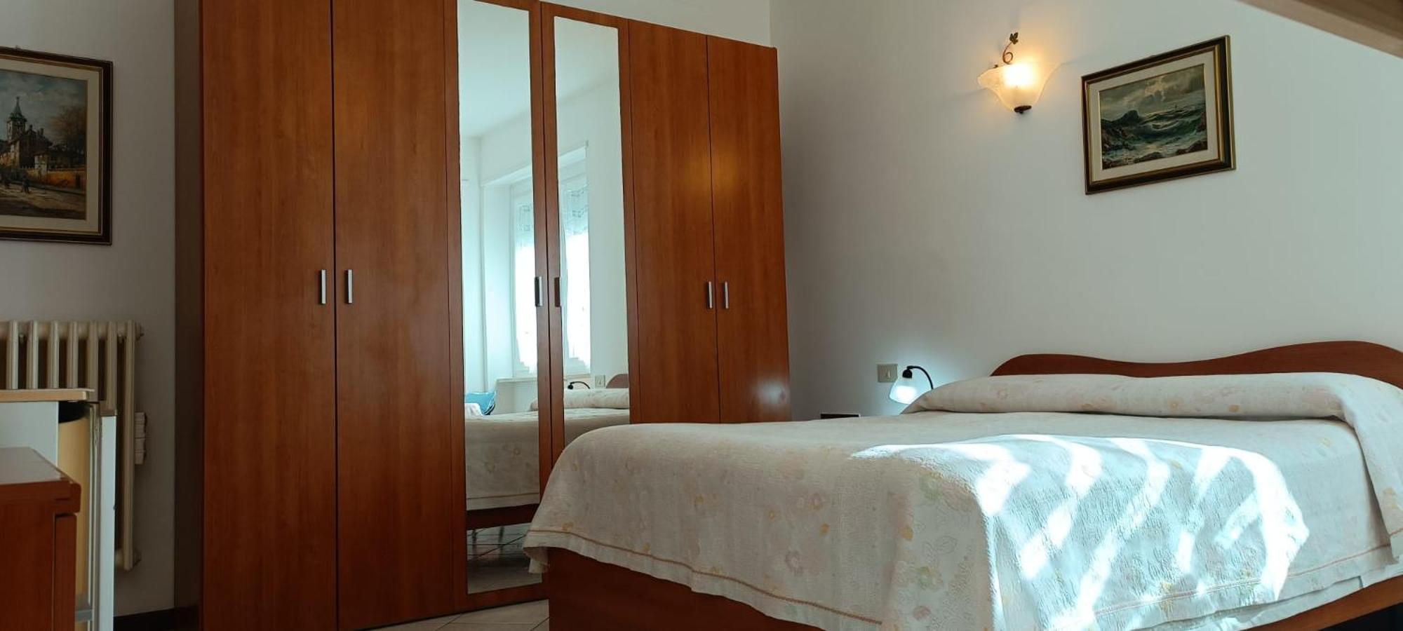 B&B Home Sweet Home Диано Марина Екстериор снимка