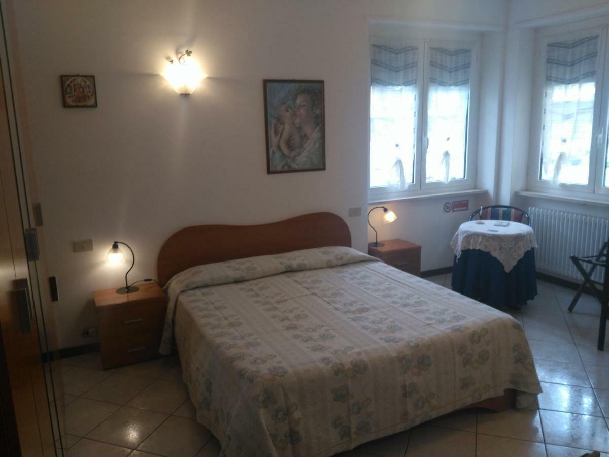 B&B Home Sweet Home Диано Марина Екстериор снимка